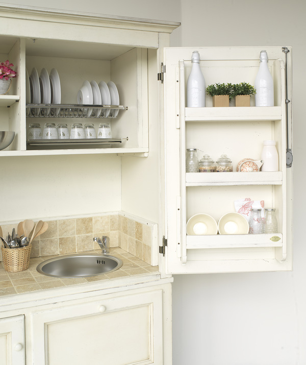 Creazione di Mini Cucine a Scomparsa su Misura